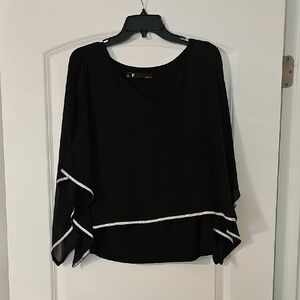 Leslie Fay Black and White Asymmetrical 3/4 Sleeve Blouse
